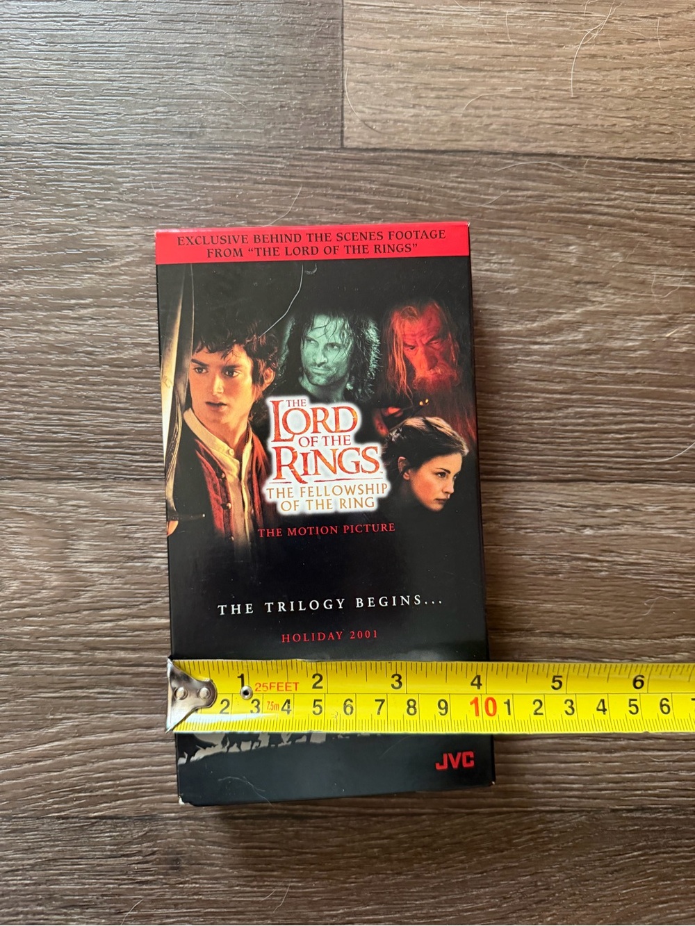 The Lord of the Rings: The Fellowship of the Ring VHS Tape - Picture 3 of 5